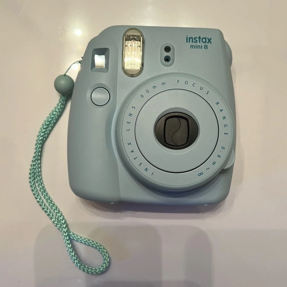 blue fujifilm instax mini 8